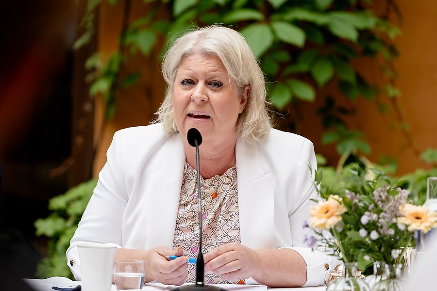 Camilla Waltersson Grönvall, socialtjänstminister (regeringen.se)