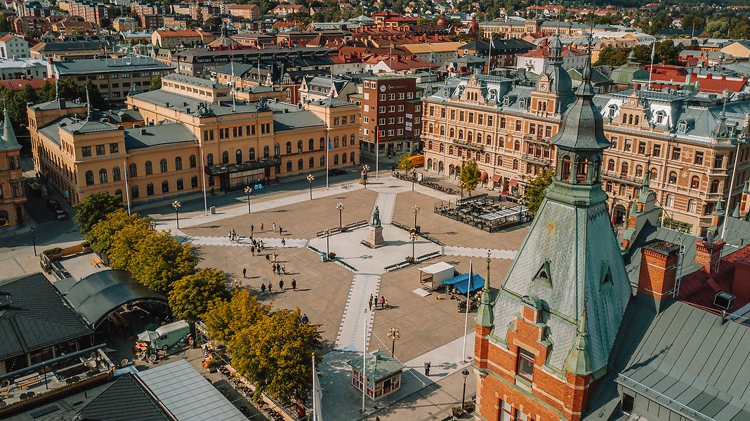 Drönarfoto över Stora torget i Sundsvall.